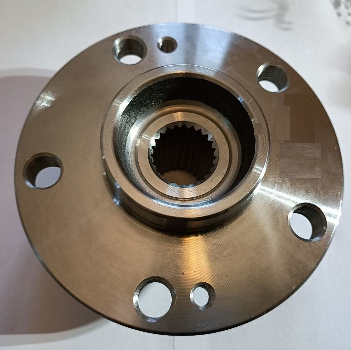 RENAULT SPIDER CUP FRONT HUB